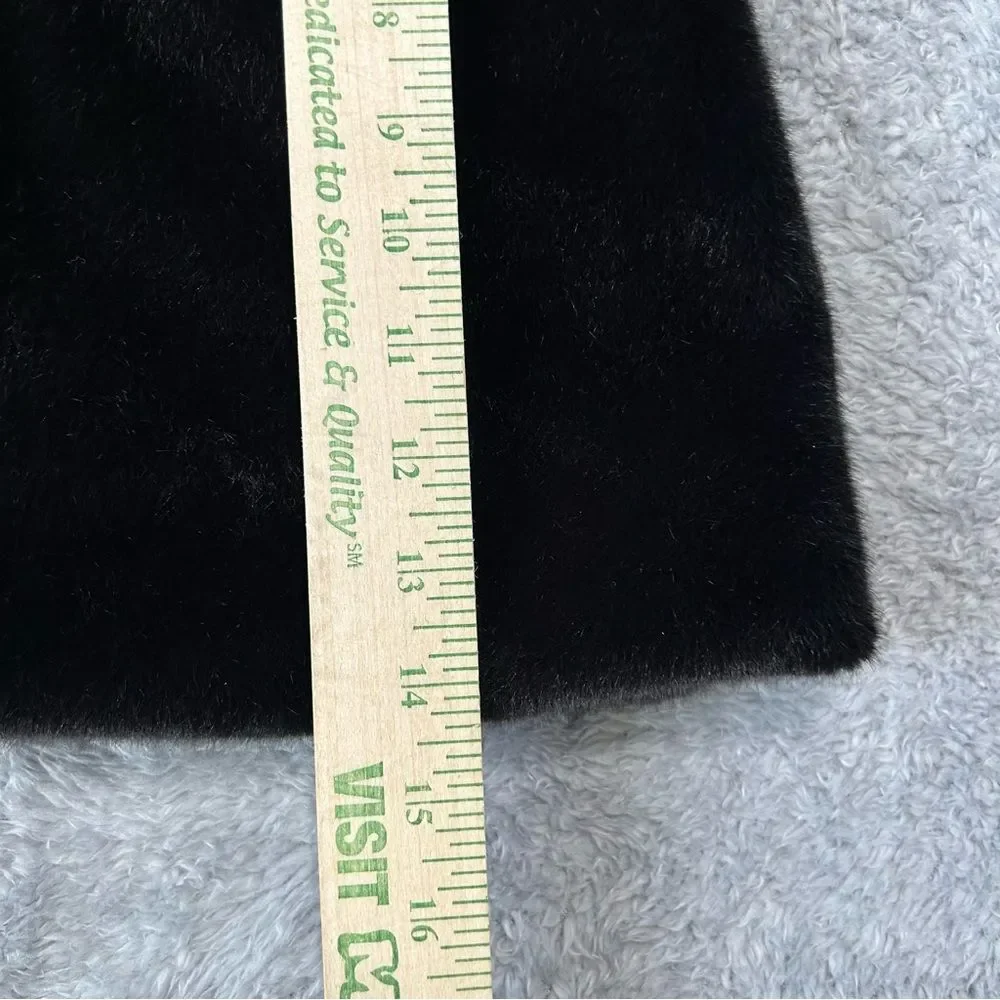 WEWOREWHAT Faux Fur Mini Skirt Black Zip Lined plush Soft Romantic Sexy Sz 6